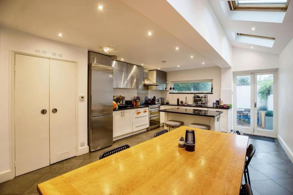 Fulham Spacious Luxe House King Bed Garden *