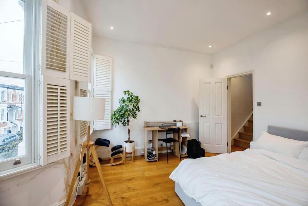 Fulham Spacious Luxe House King Bed Garden Appartement Londen